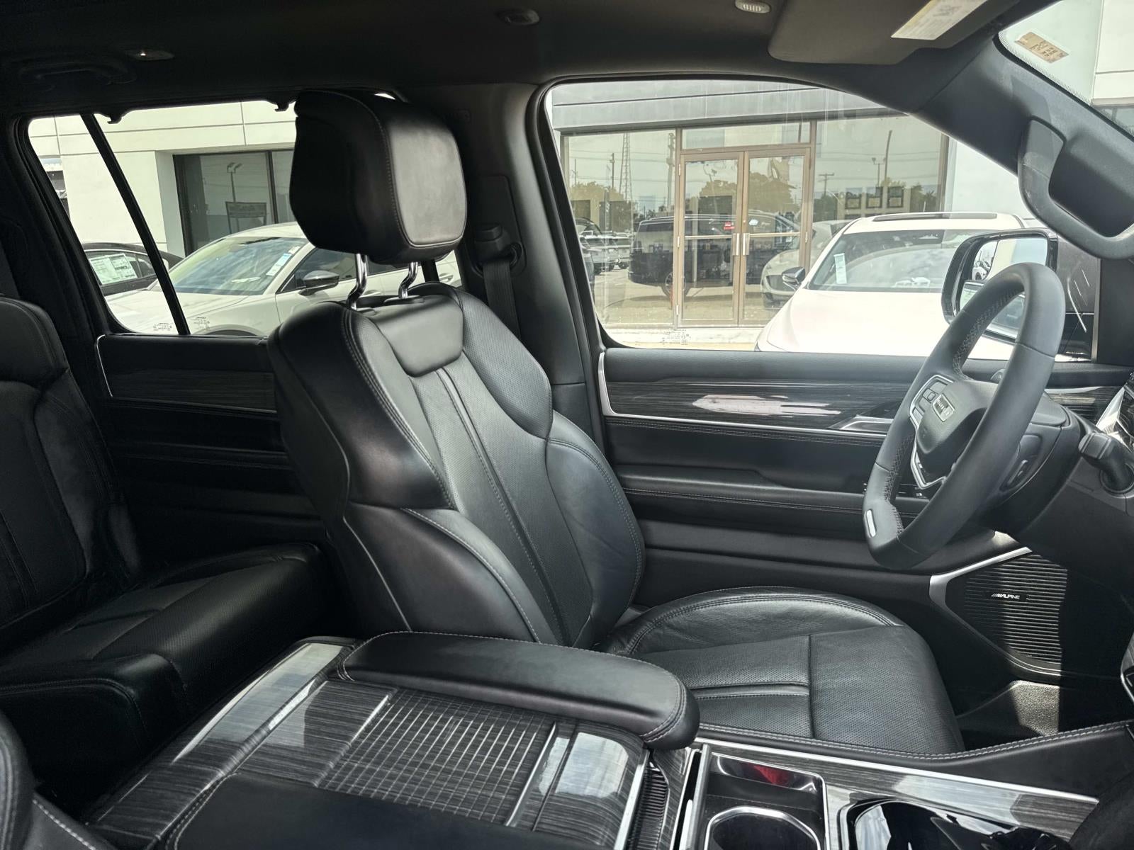 2022 Jeep Wagoneer Series II 4x2