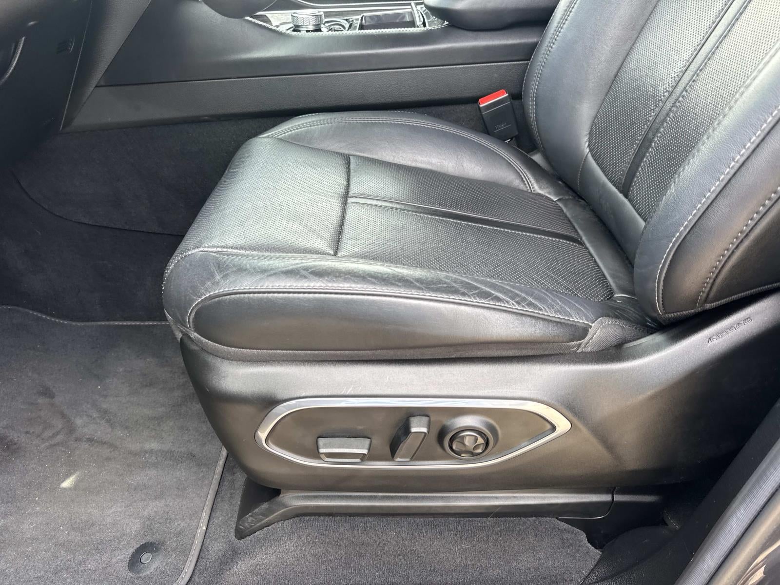 2022 Jeep Wagoneer Series II 4x2
