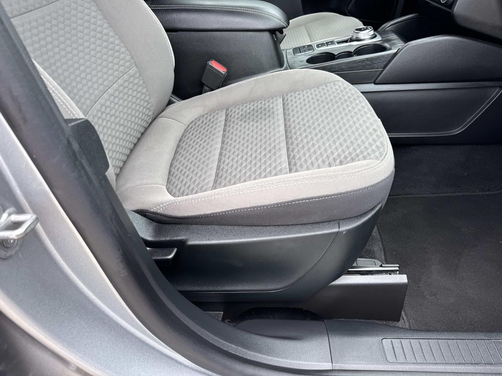 2022 Ford Escape SE FWD