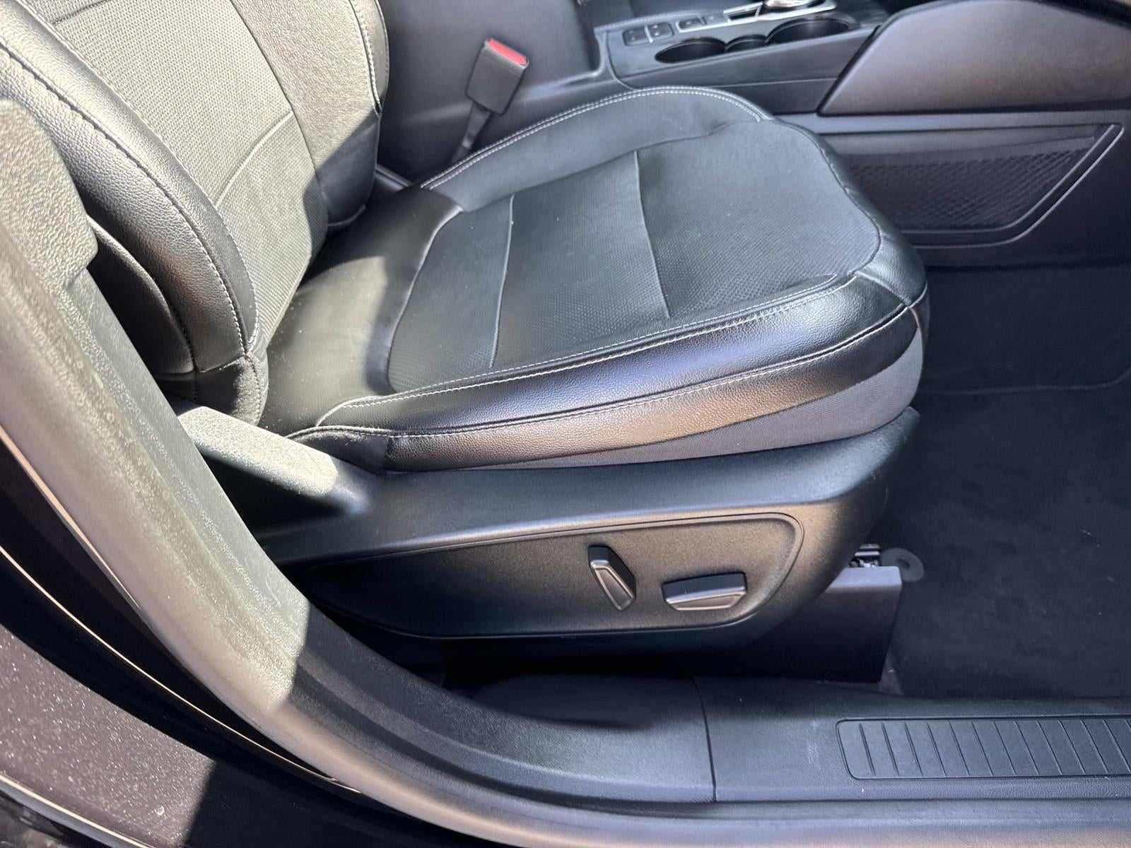 2020 Ford Escape Titanium AWD