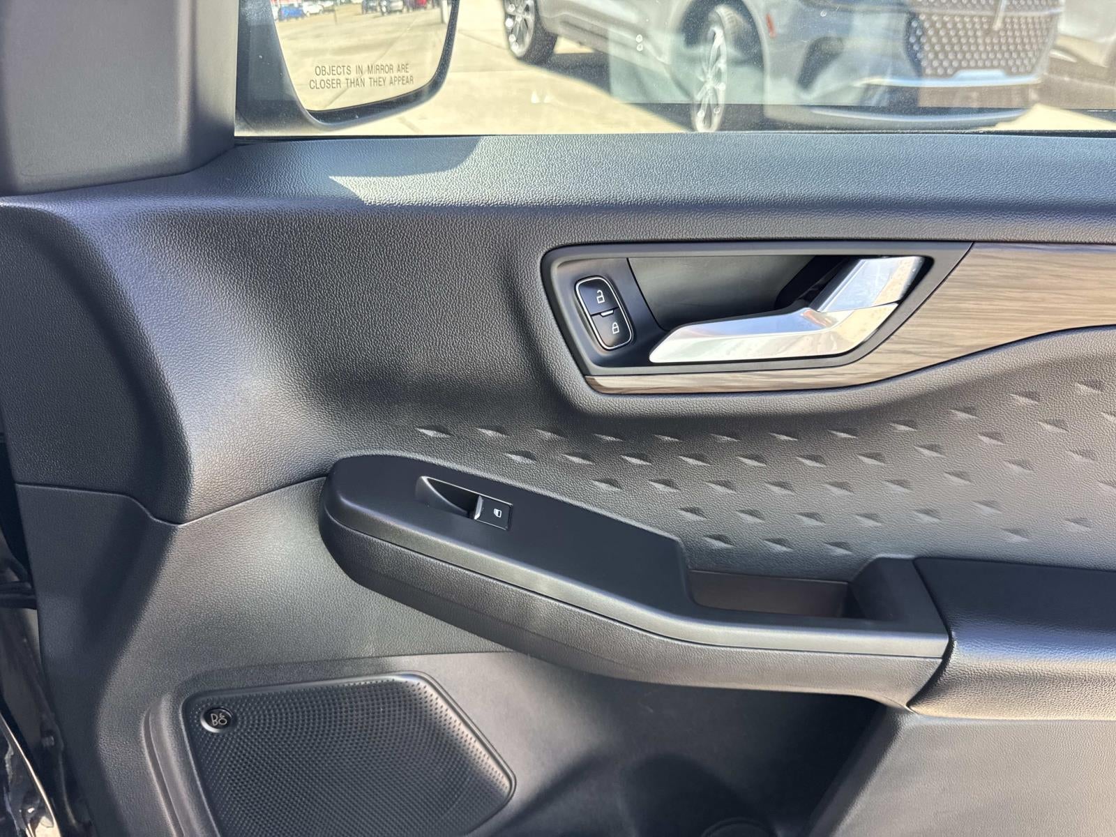 2020 Ford Escape Titanium AWD