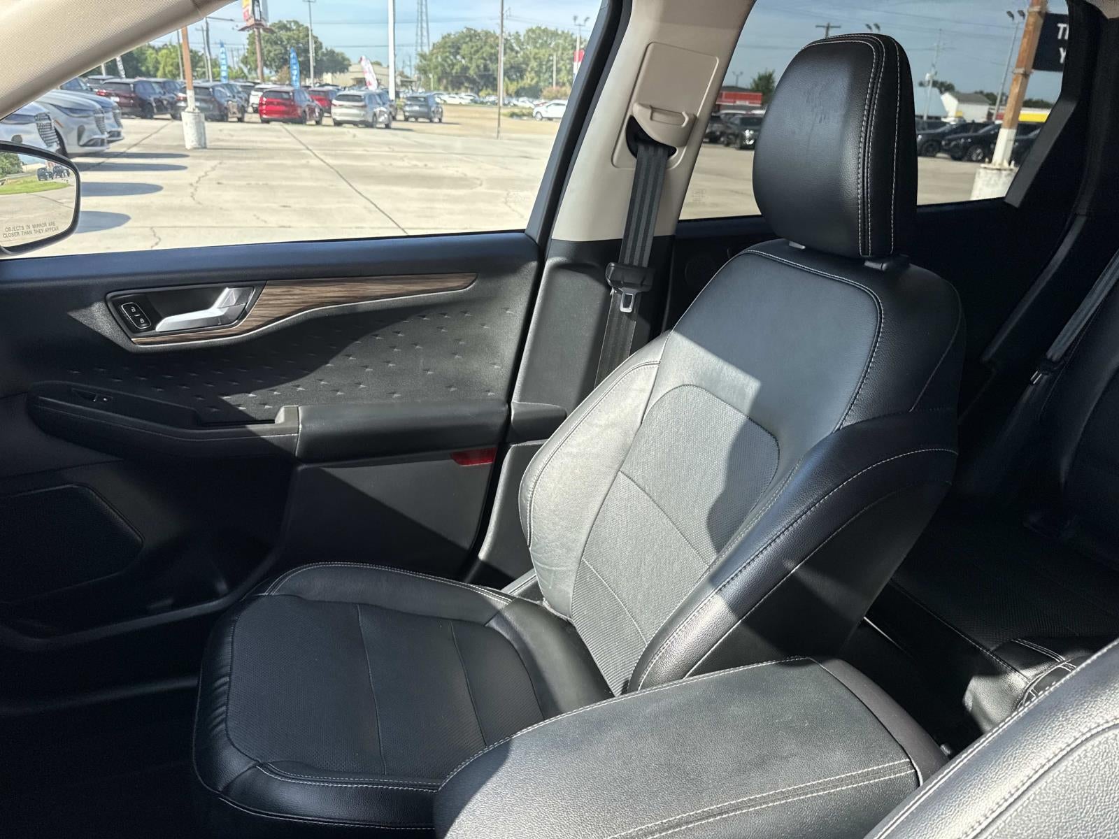 2020 Ford Escape Titanium AWD