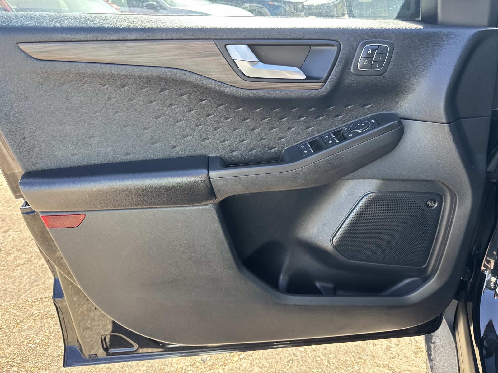 2020 Ford Escape Titanium AWD