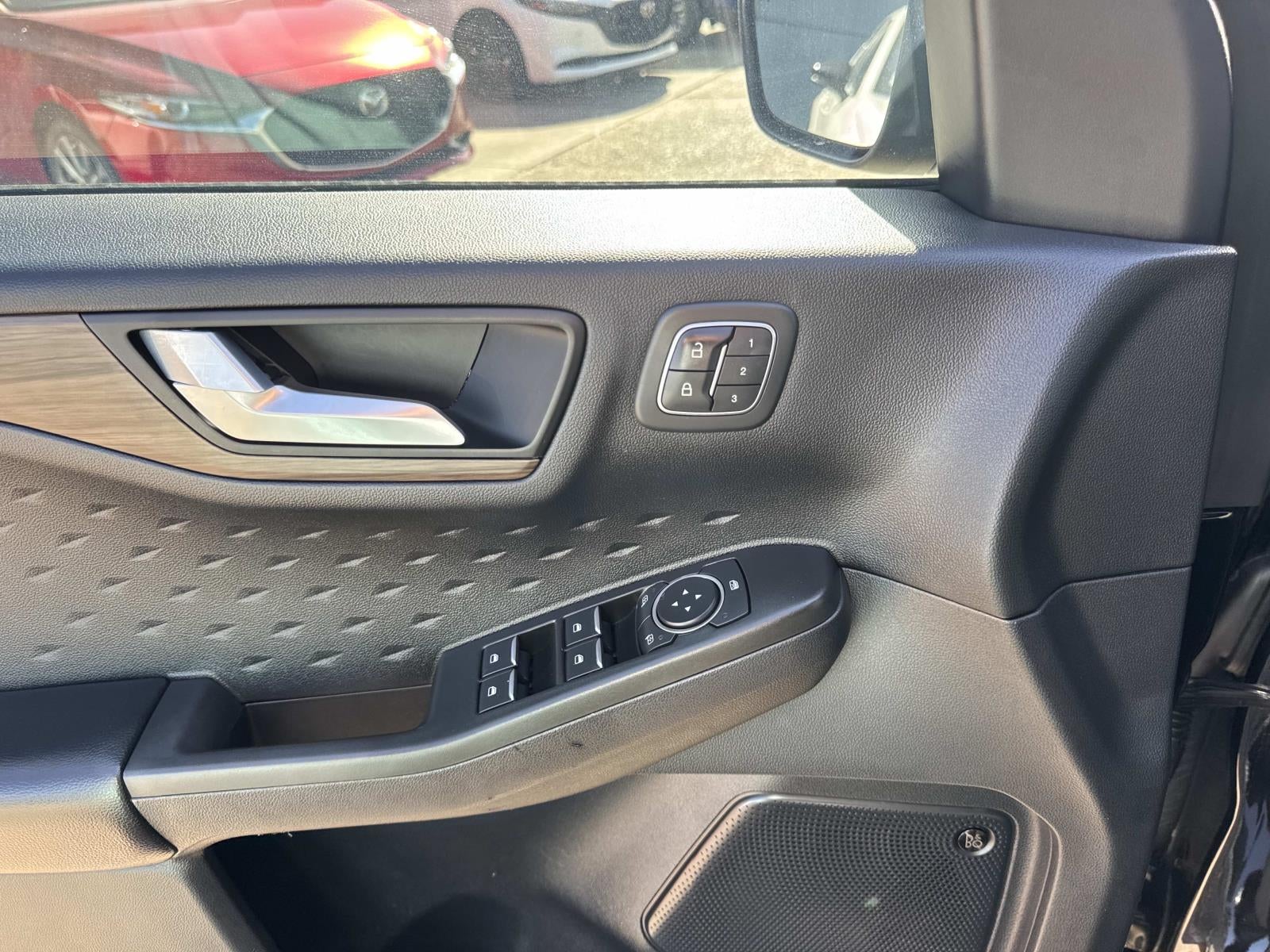 2020 Ford Escape Titanium AWD