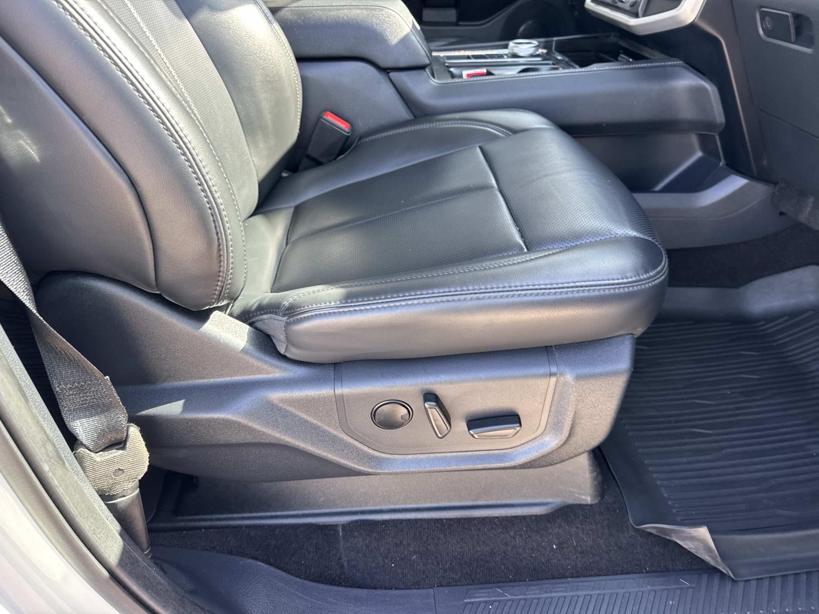 2023 Ford Expedition Max XLT 4x2