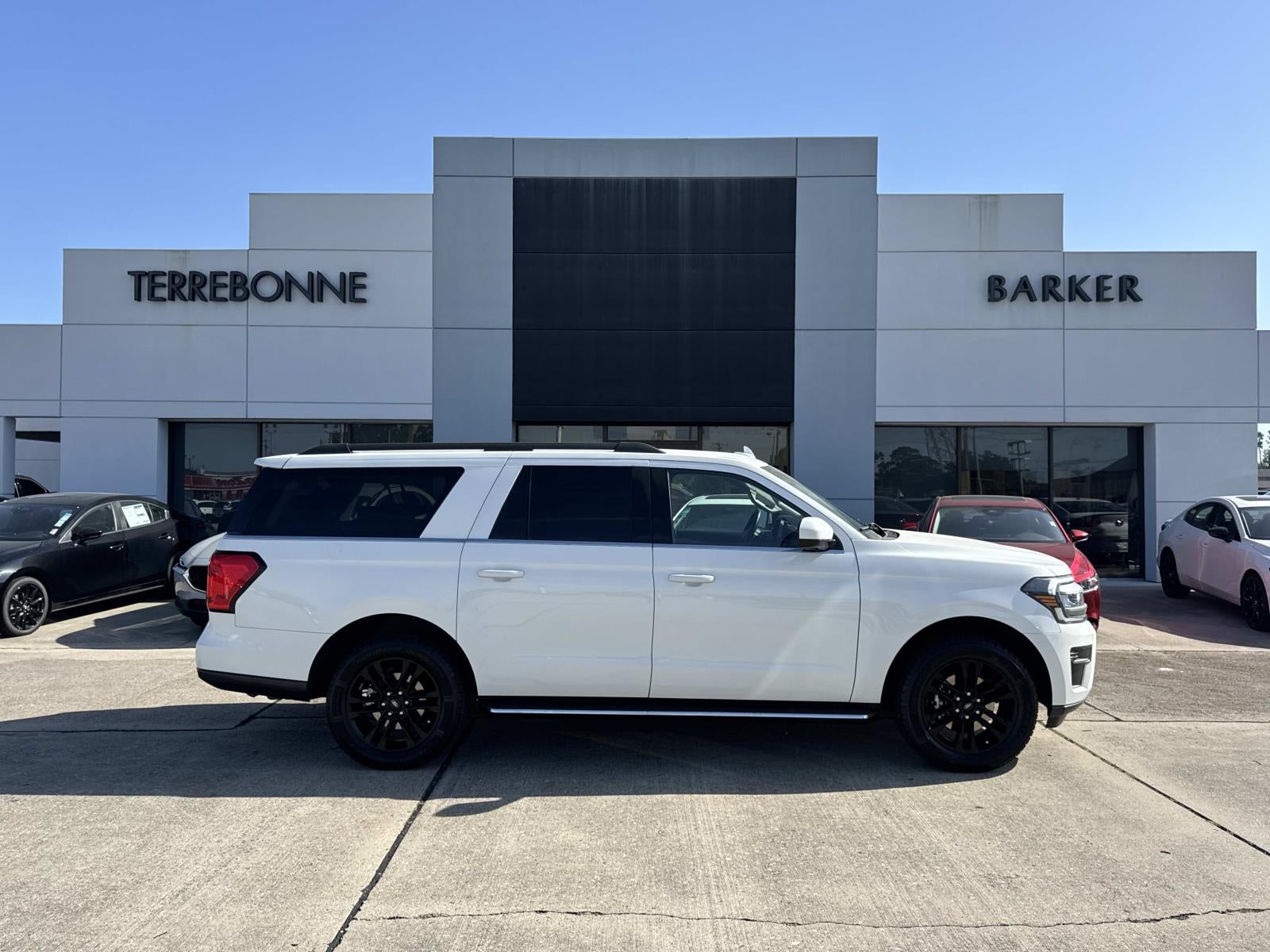 2023 Ford Expedition Max XLT 4x2