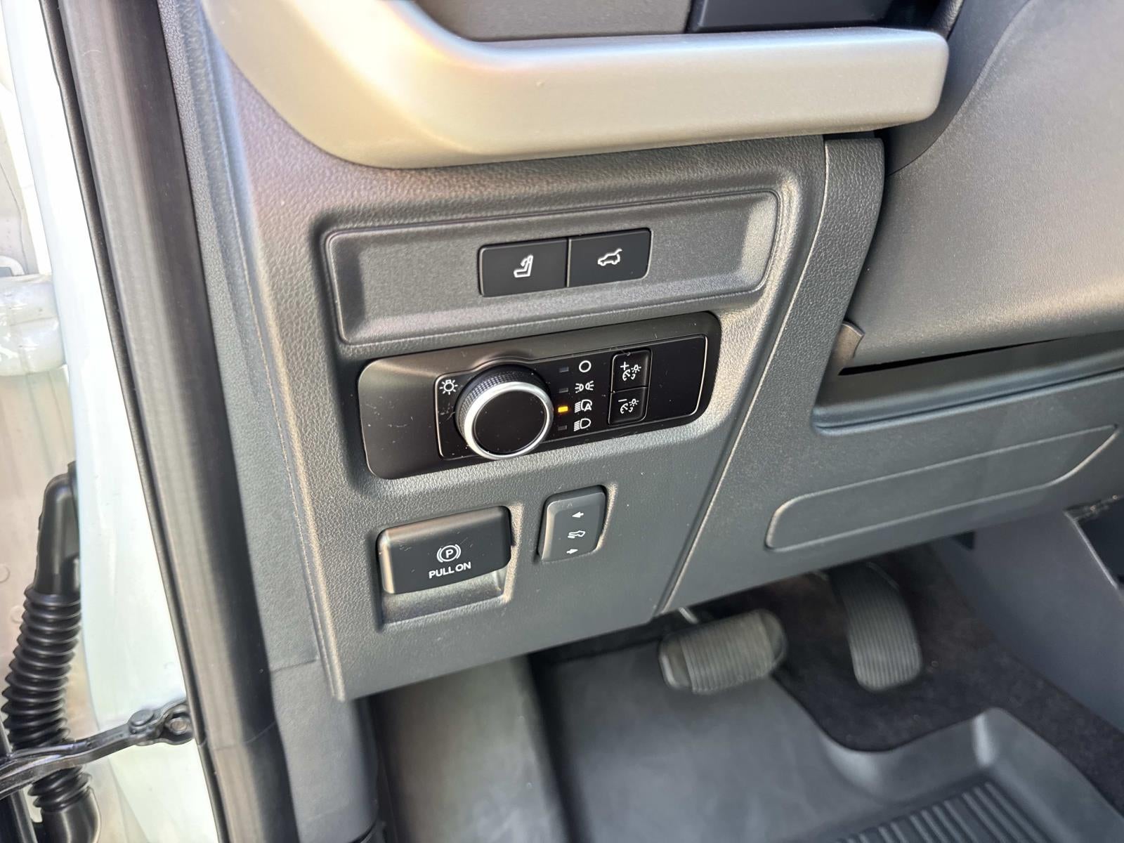 2023 Ford Expedition Max XLT 4x2