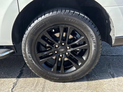 2023 Ford Expedition Max XLT 4x2