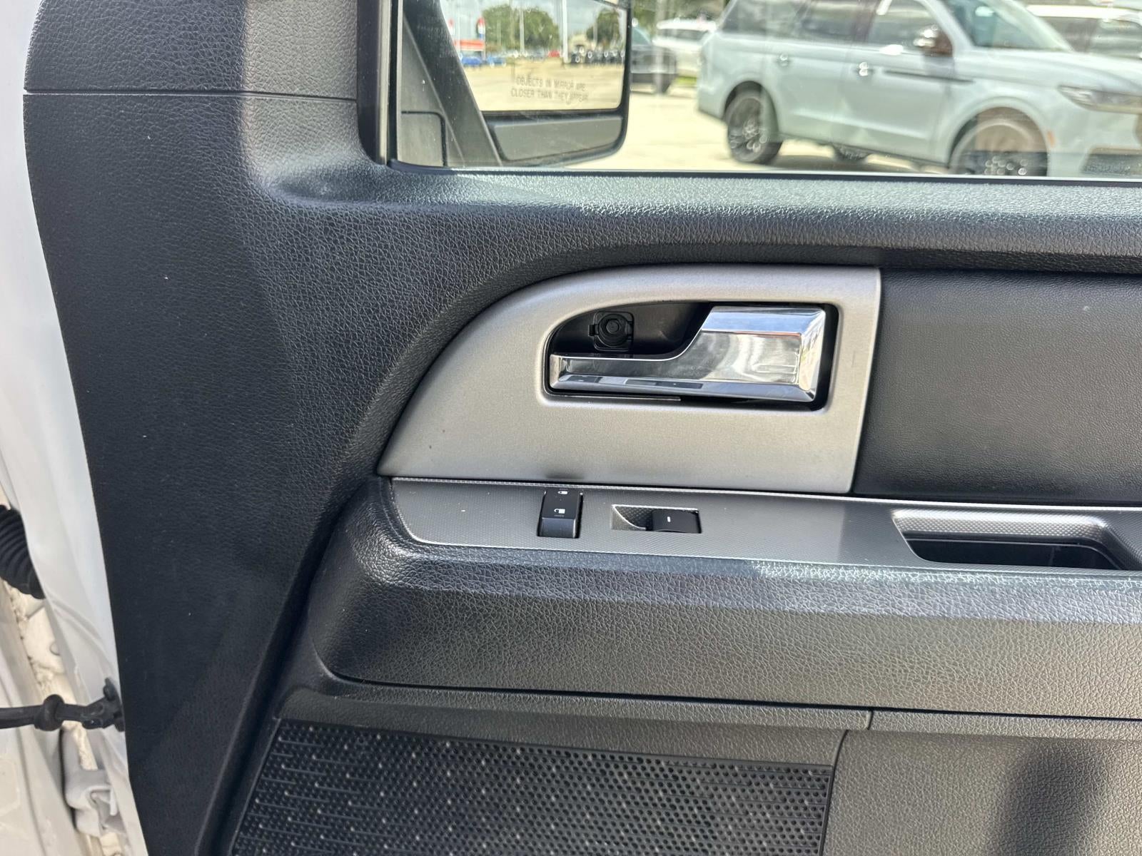 2017 Ford Expedition EL XLT 4x2