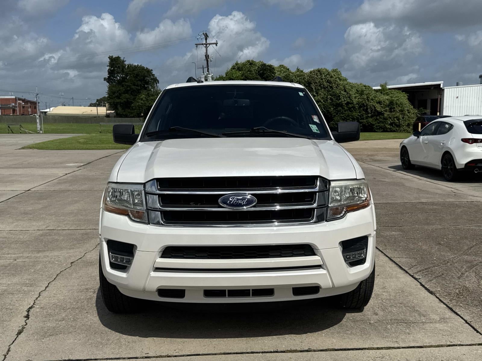 2017 Ford Expedition EL XLT 4x2