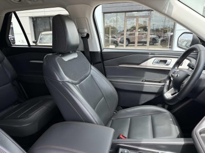 2025 Ford Explorer Active RWD