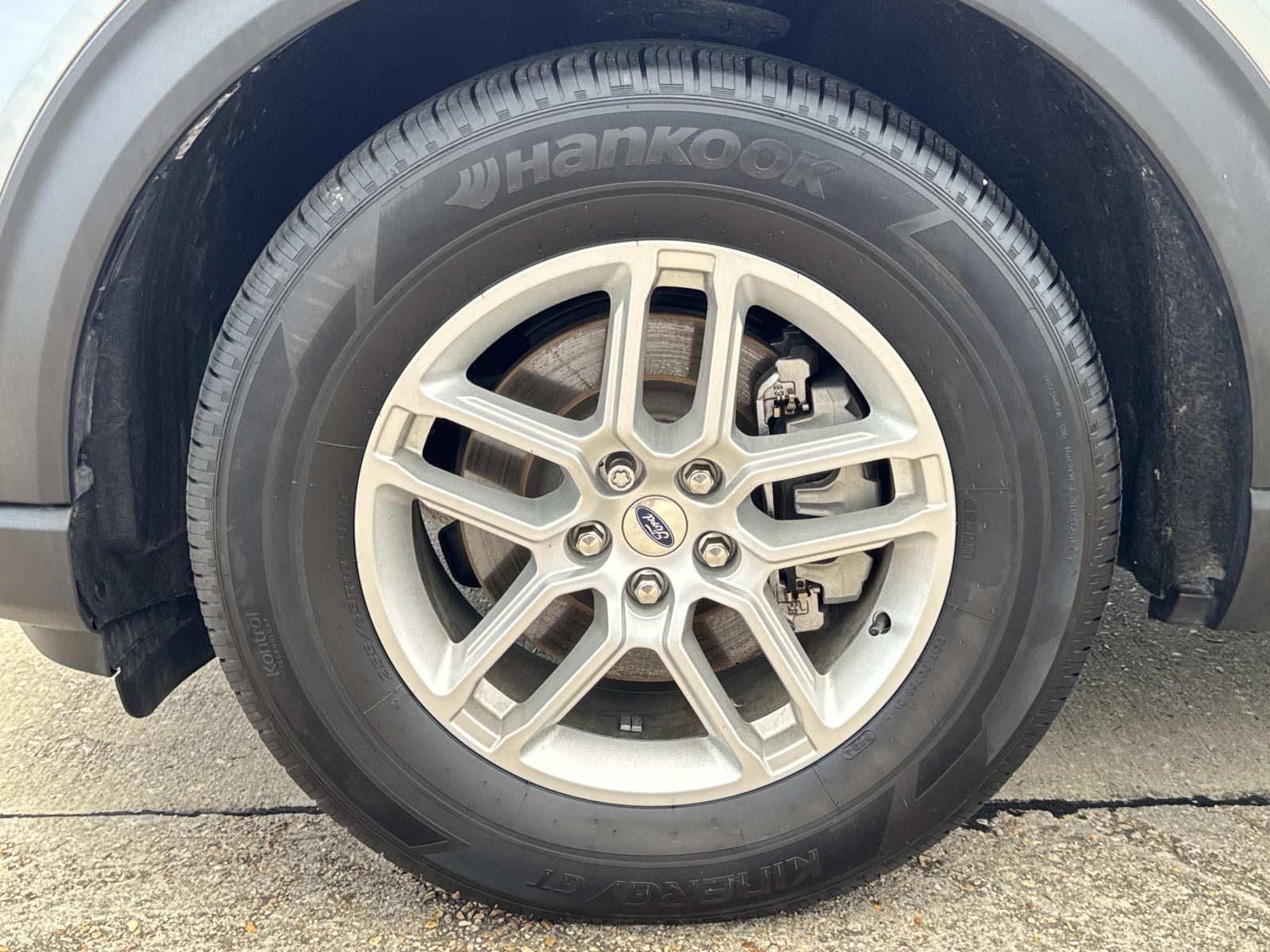 2025 Ford Explorer Active RWD