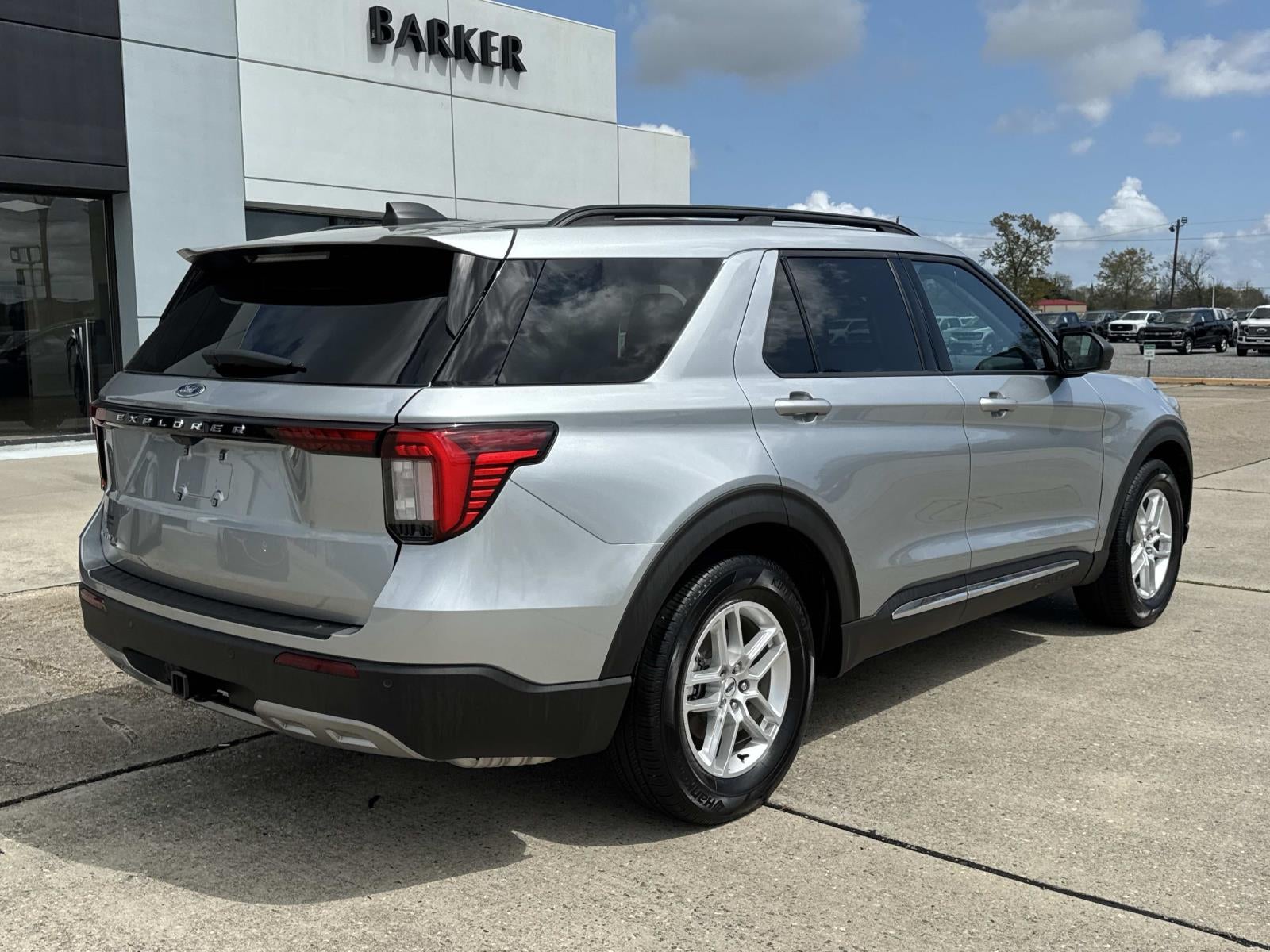 2025 Ford Explorer Active RWD
