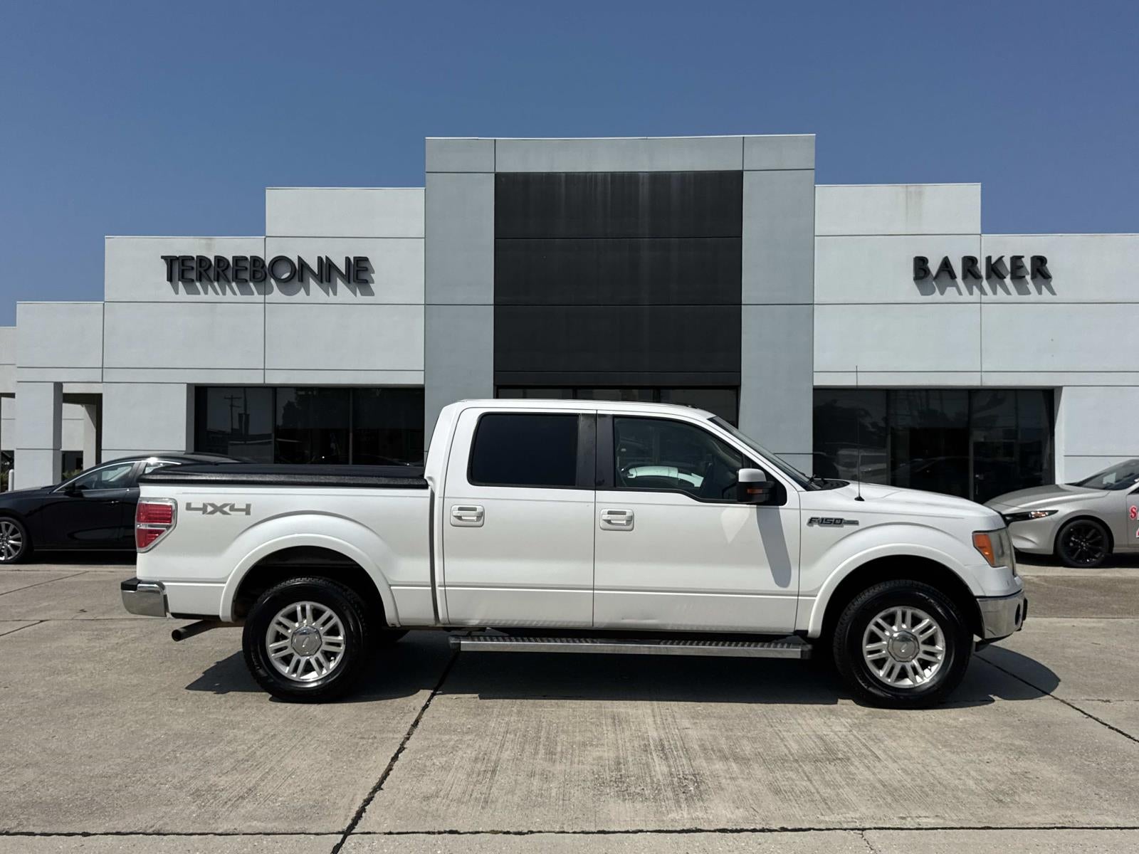 2011 Ford F-150 4WD SuperCrew 145 Lariat