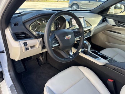 2025 Cadillac CT4 4dr Sdn Luxury