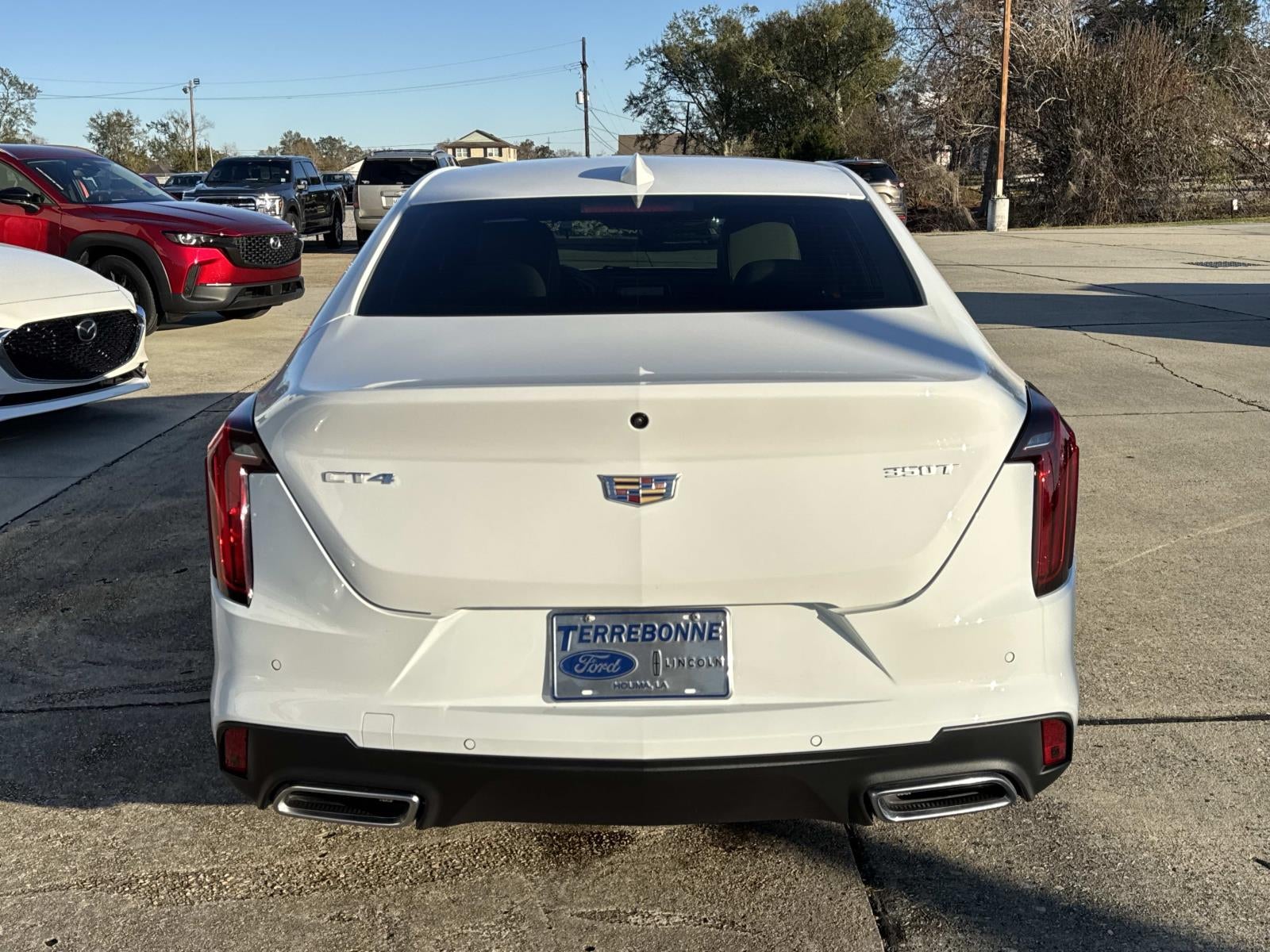 2025 Cadillac CT4 4dr Sdn Luxury