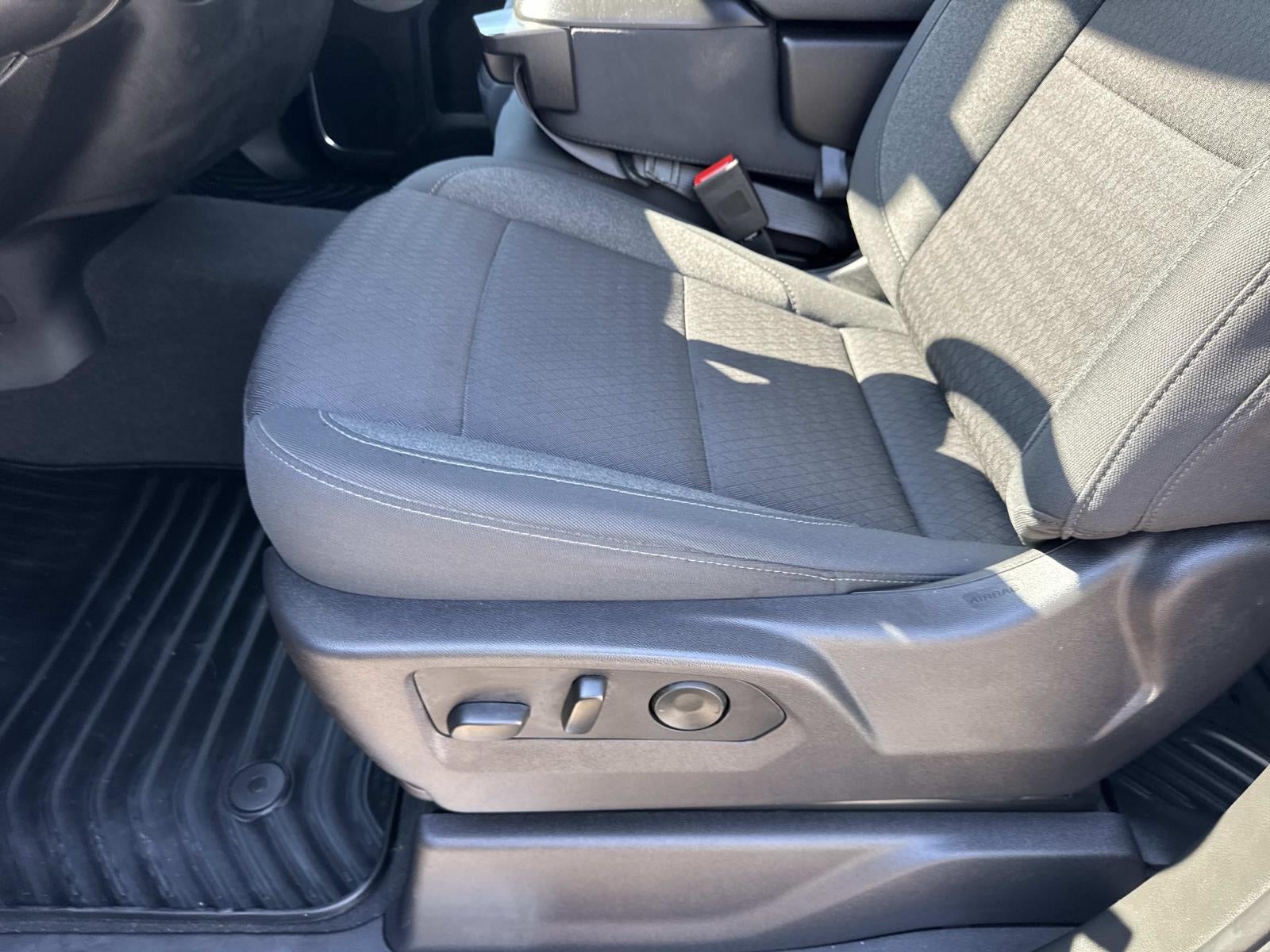 2024 Chevrolet Silverado 1500 2WD Crew Cab 147 LT