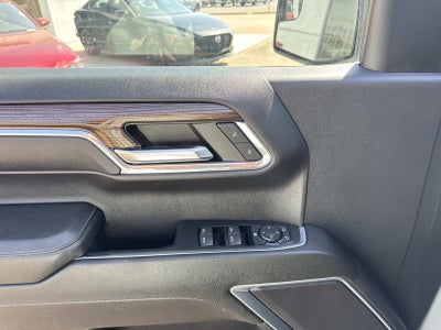 2024 Chevrolet Silverado 1500 2WD Crew Cab 147 LT
