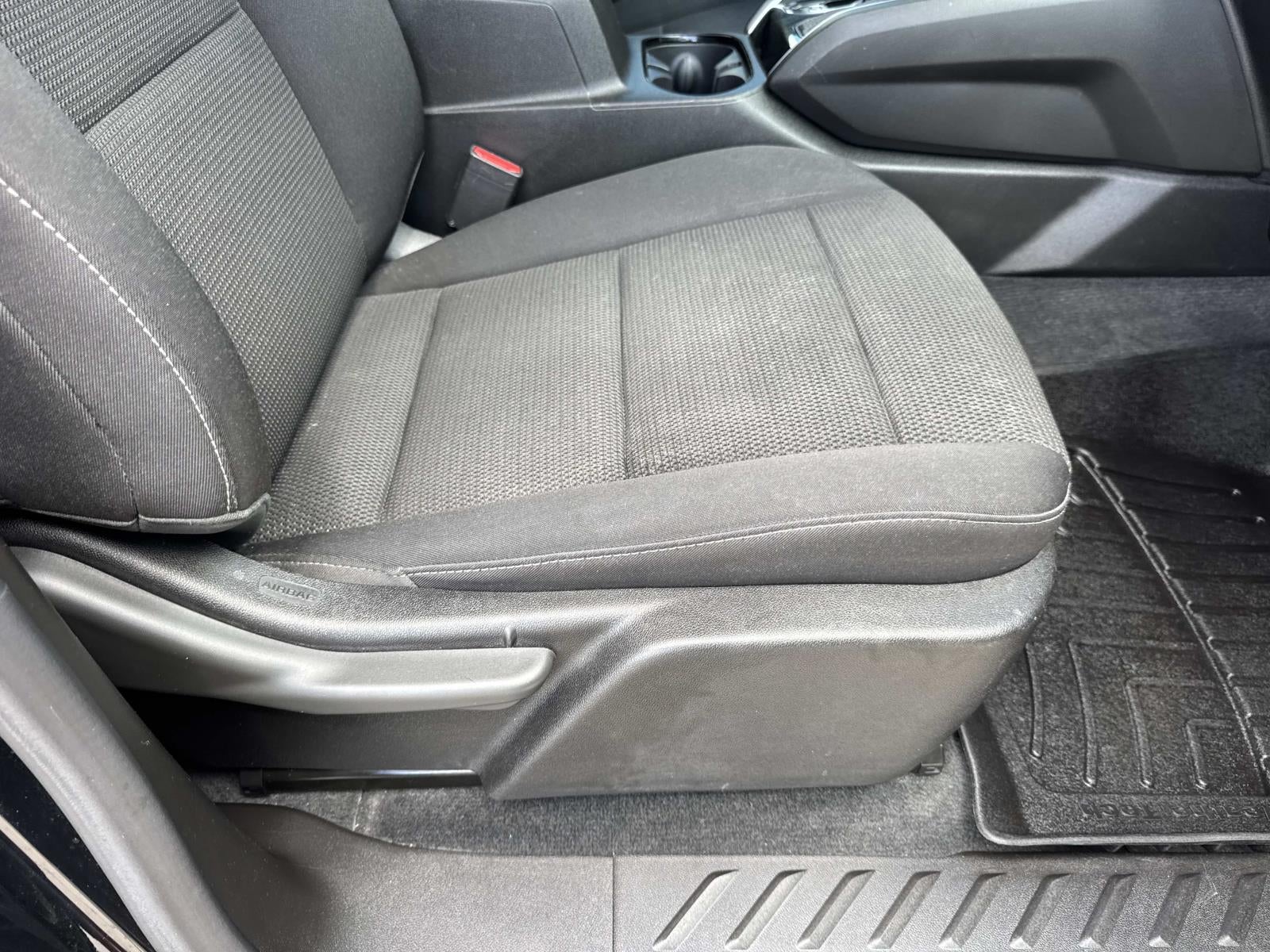 2023 Chevrolet Colorado 2WD Crew Cab LT