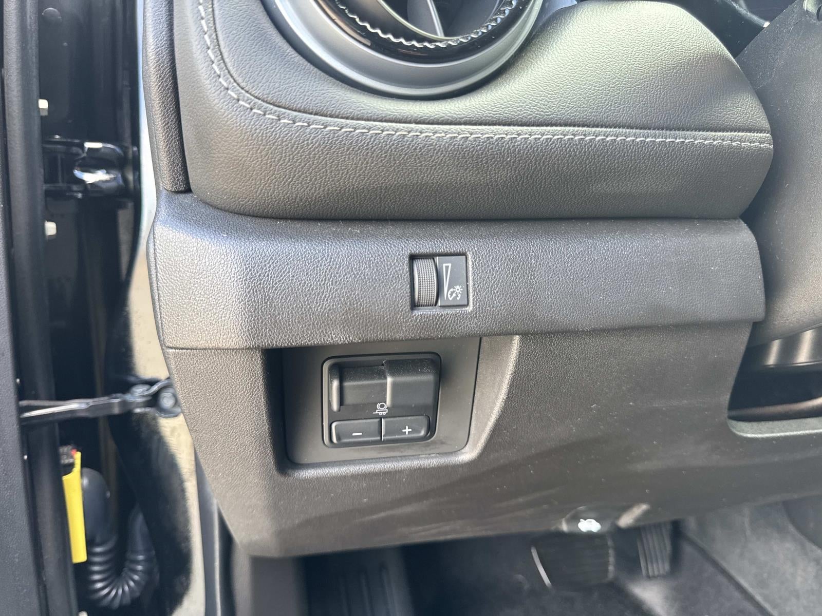 2023 Chevrolet Colorado 2WD Crew Cab LT