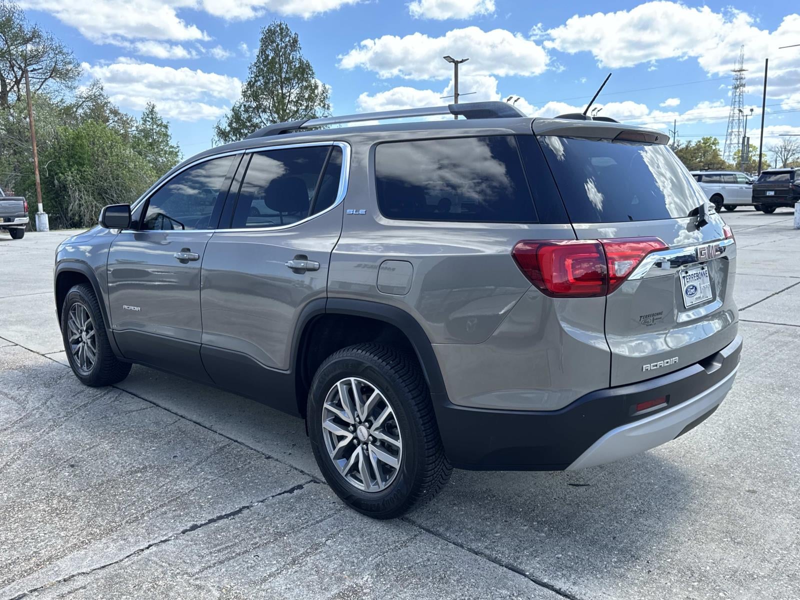 2019 GMC Acadia FWD 4dr SLE w/SLE-2