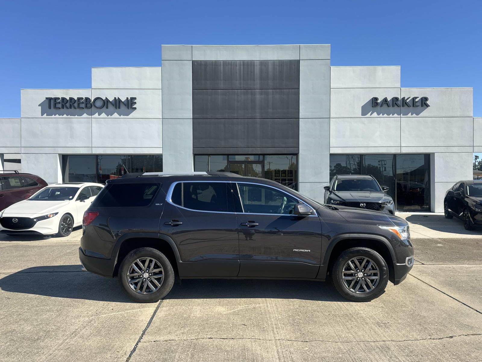2017 GMC Acadia FWD 4dr SLT w/SLT-1