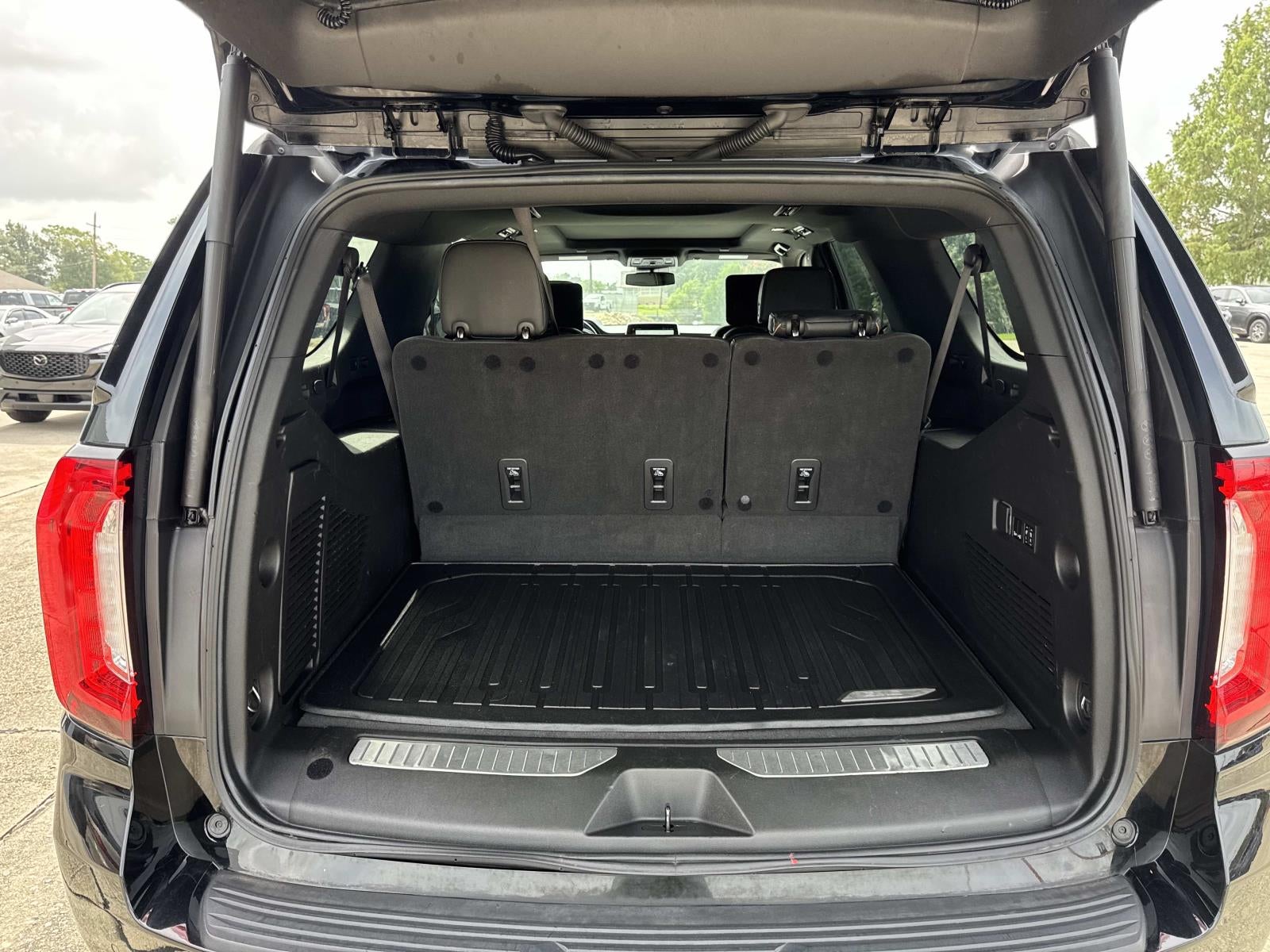 2023 GMC Yukon XL 4WD 4dr AT4