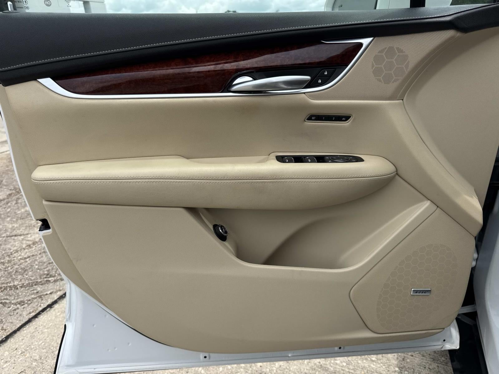 2019 Cadillac XT5 FWD 4dr Premium Luxury