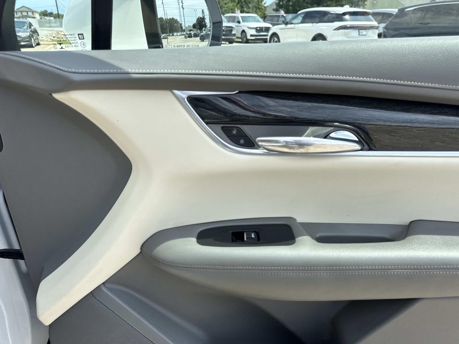 2022 Cadillac XT6 FWD 4dr Premium Luxury