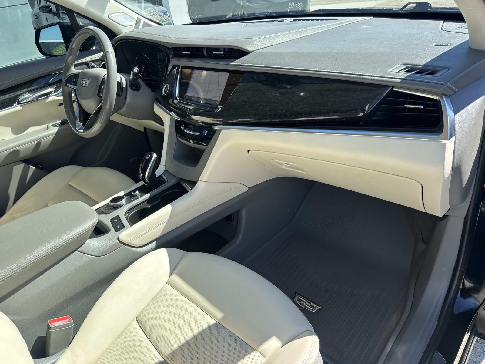 2023 Cadillac XT6 FWD 4dr Premium Luxury
