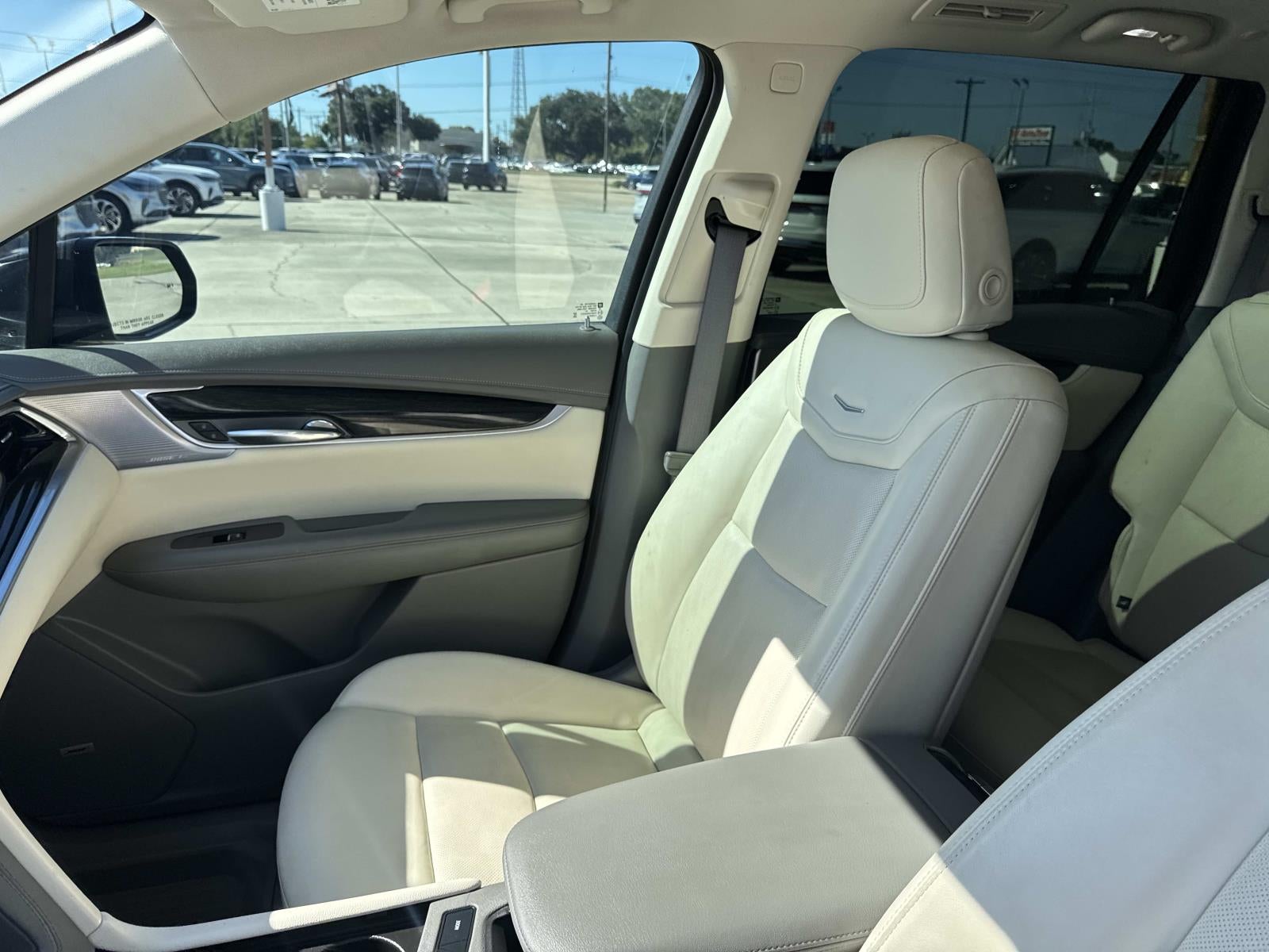 2023 Cadillac XT6 FWD 4dr Premium Luxury