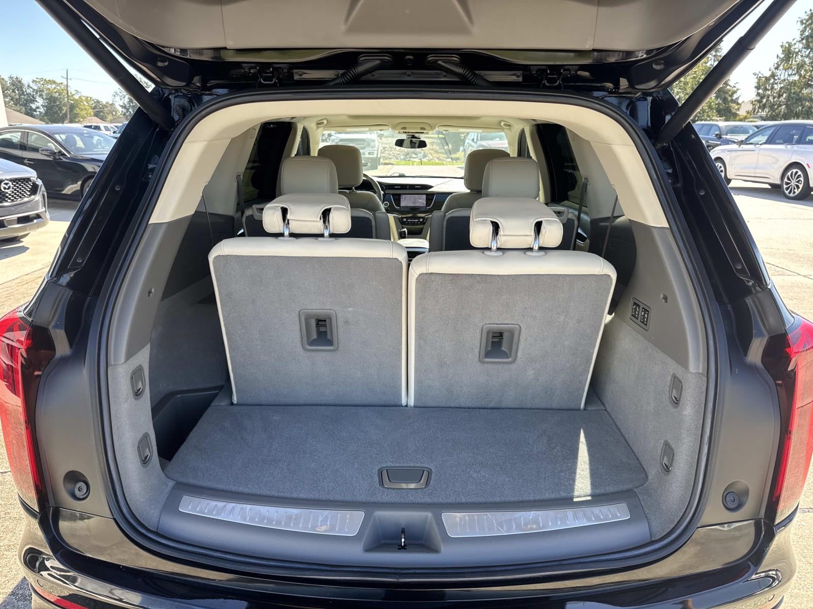 2023 Cadillac XT6 FWD 4dr Premium Luxury