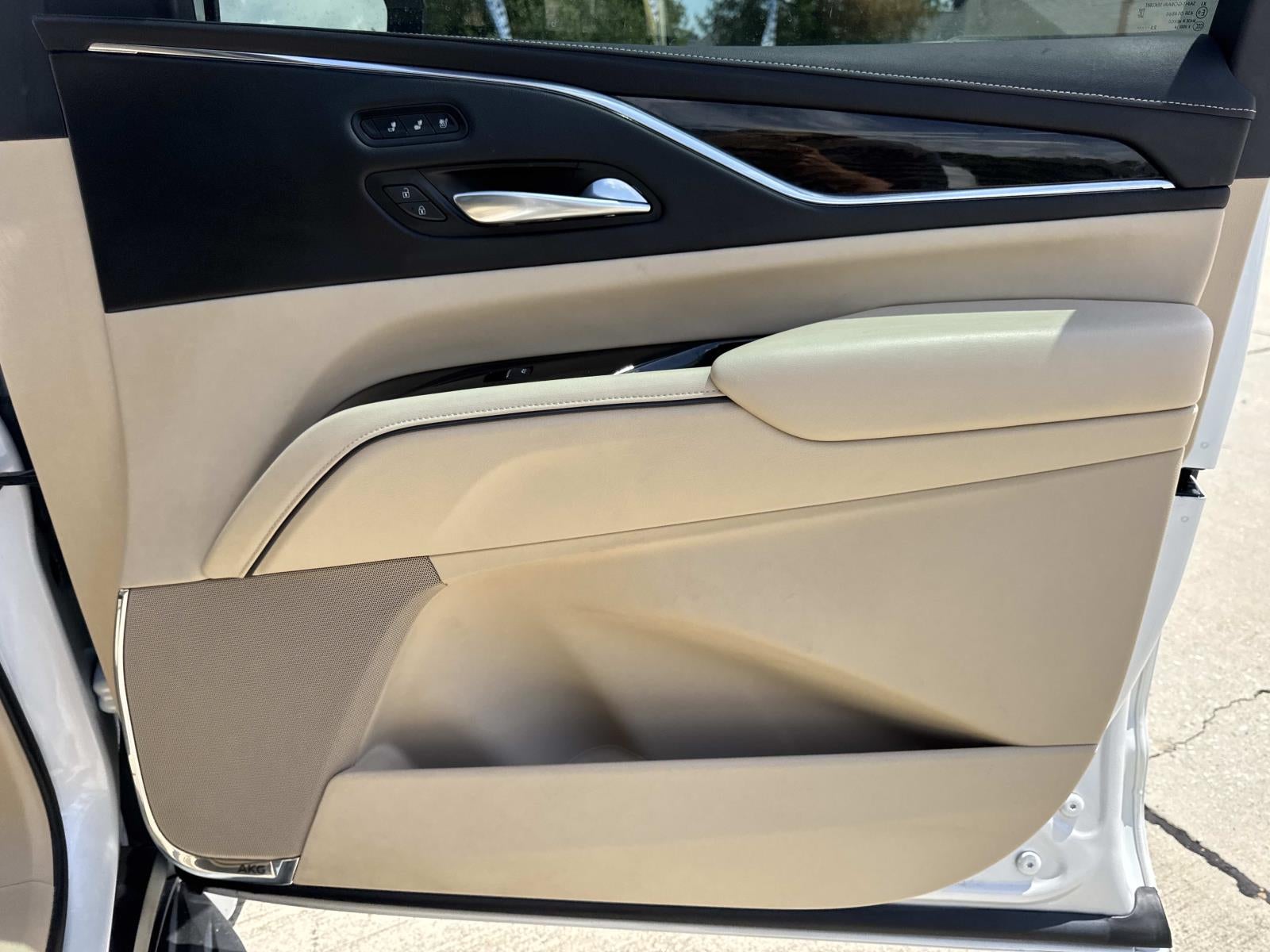 2023 Cadillac Escalade ESV RWD 4dr Premium Luxury