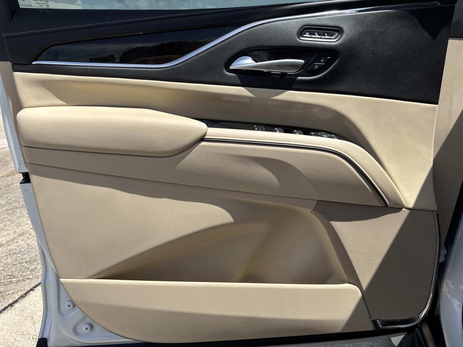 2023 Cadillac Escalade ESV RWD 4dr Premium Luxury