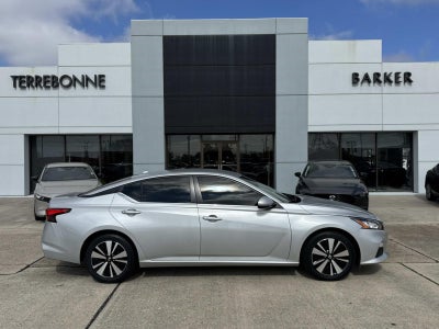 2022 Nissan Altima 2.5 SV Sedan