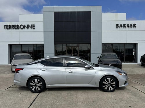 2022 Nissan Altima 2.5 SV Sedan