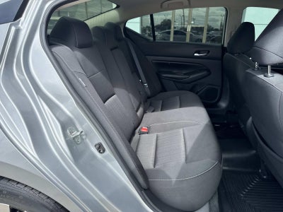 2022 Nissan Altima 2.5 SV Sedan