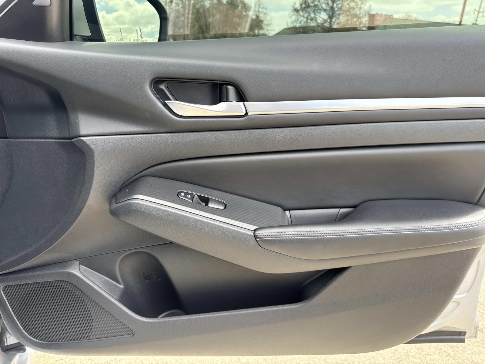 2022 Nissan Altima 2.5 SV Sedan