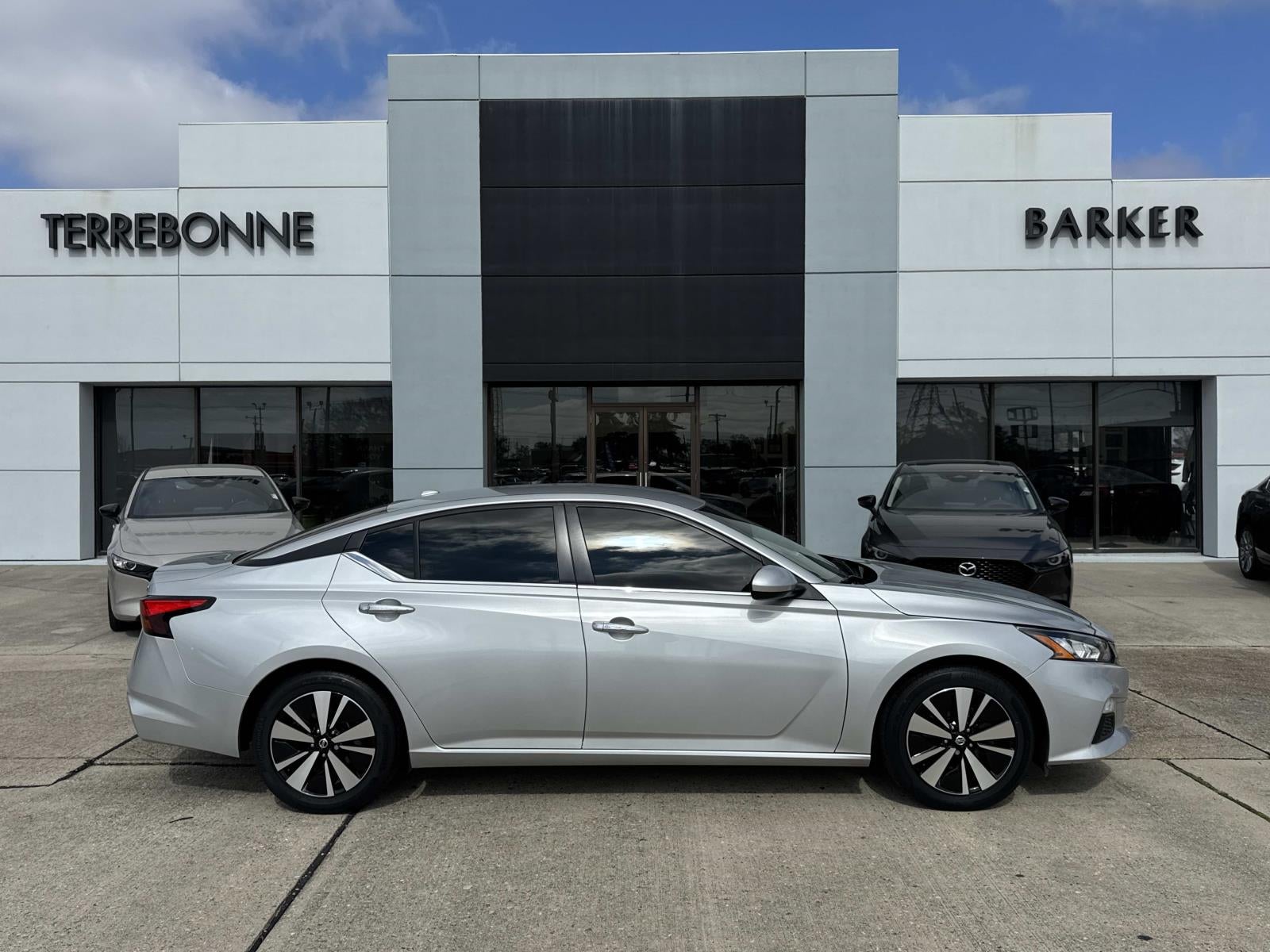 2022 Nissan Altima 2.5 SV Sedan