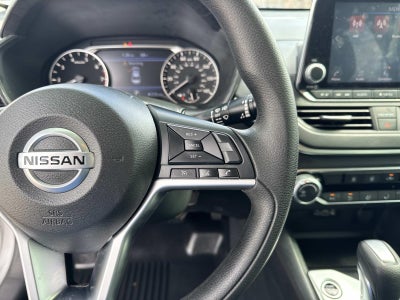 2022 Nissan Altima 2.5 SV Sedan