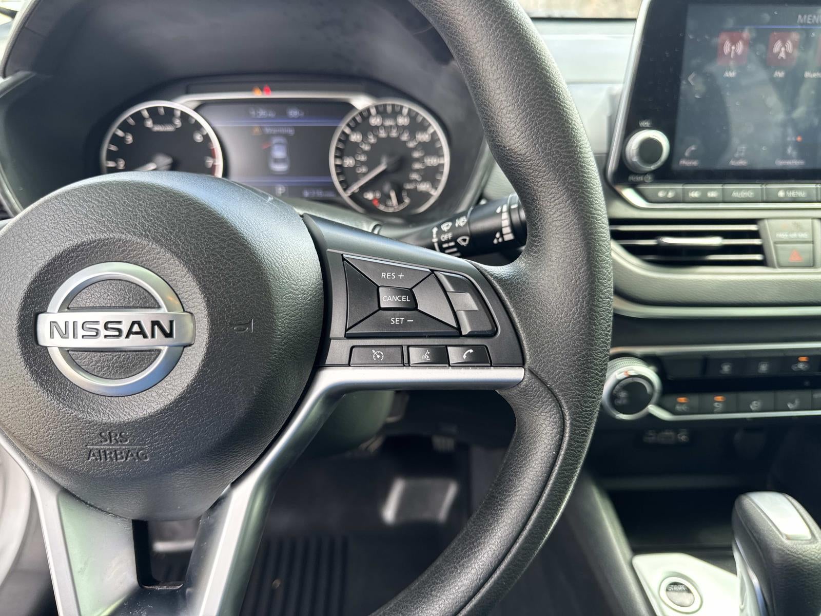 2022 Nissan Altima 2.5 SV Sedan