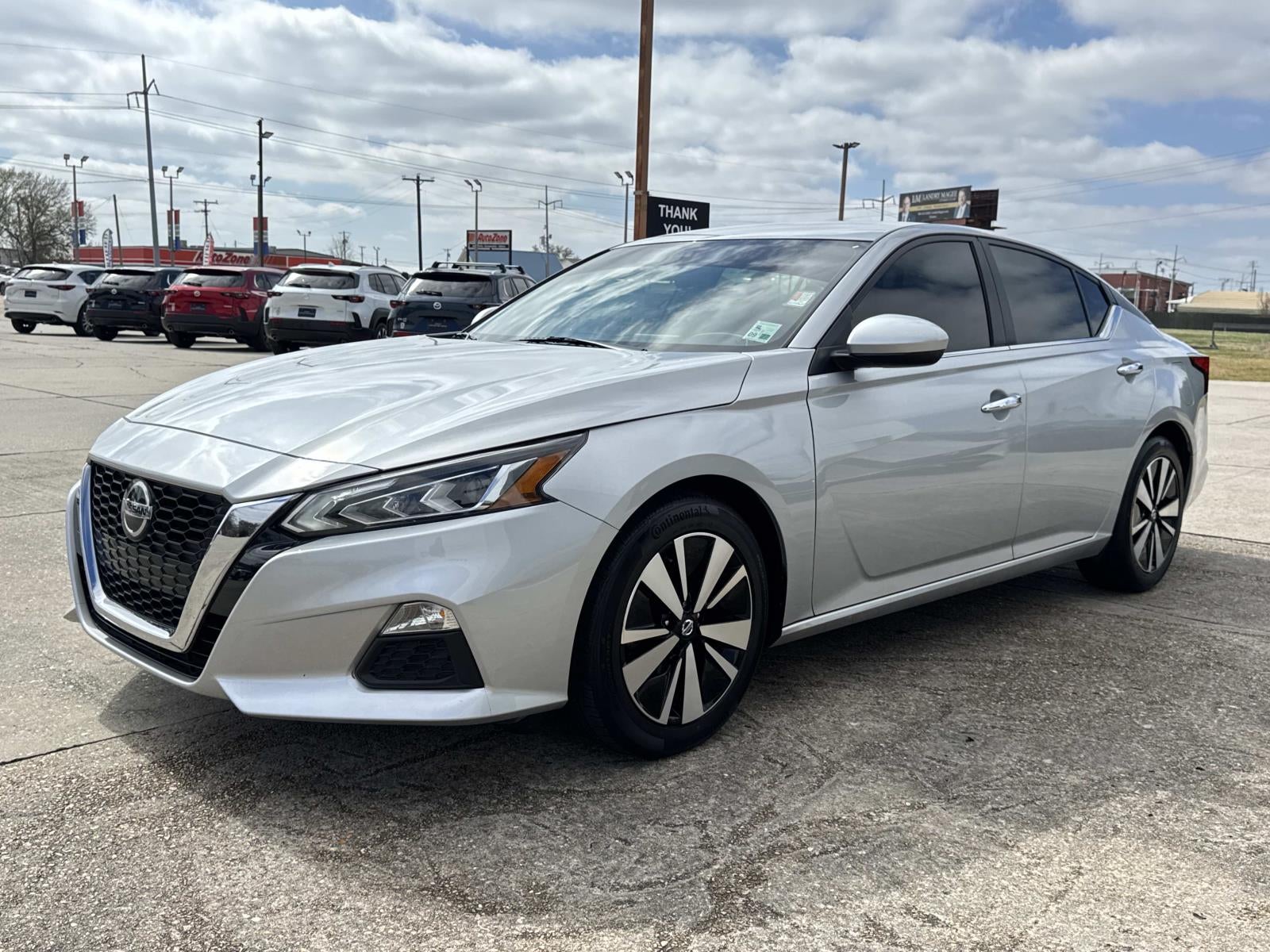 2022 Nissan Altima 2.5 SV Sedan