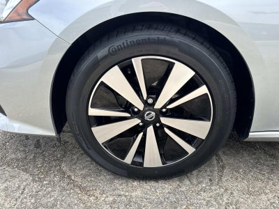 2022 Nissan Altima 2.5 SV Sedan