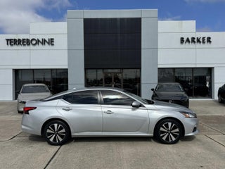 2022 Nissan Altima 2.5 SV Sedan