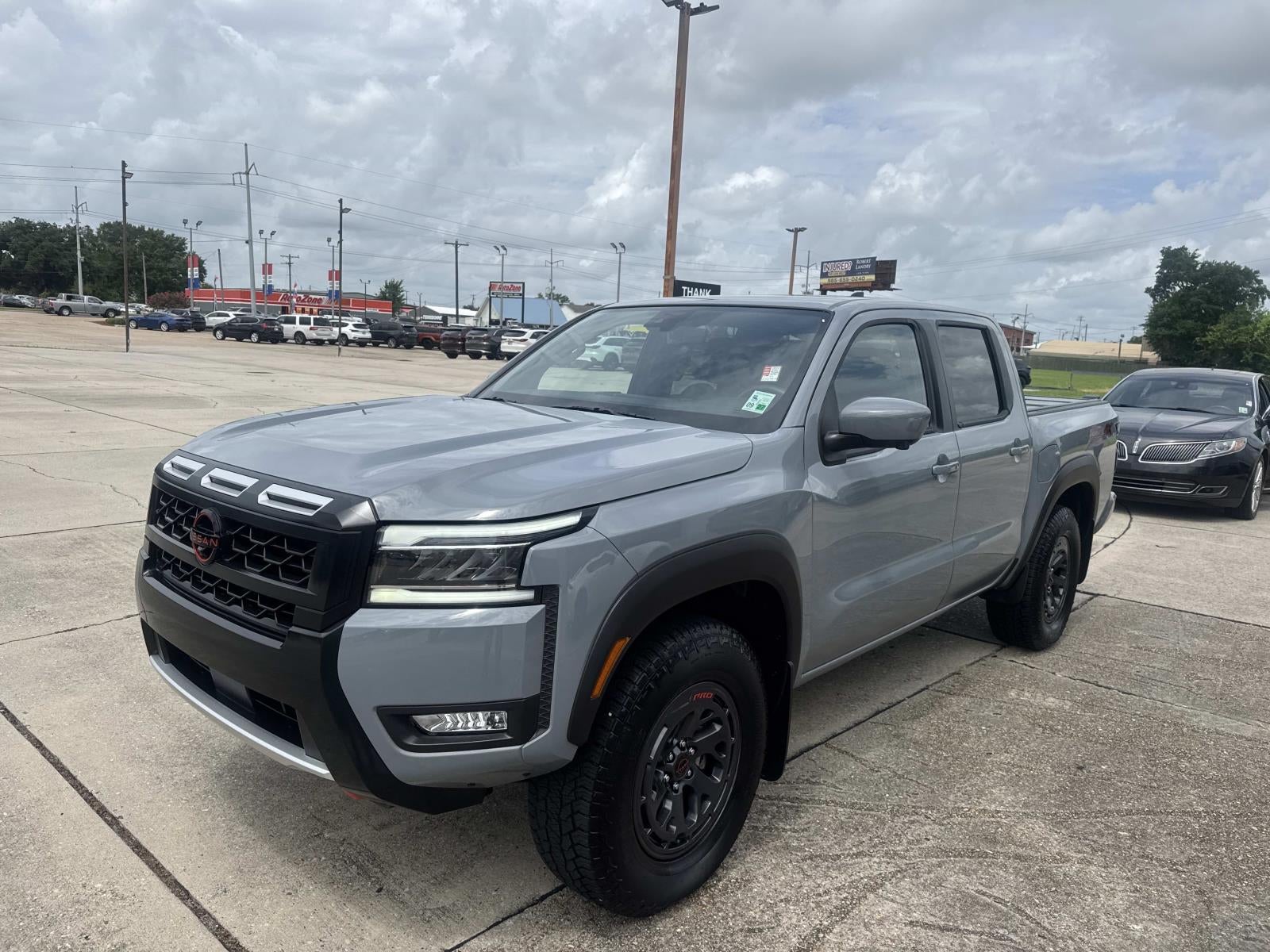 2025 Nissan Frontier Crew Cab 4x4 PRO-4X