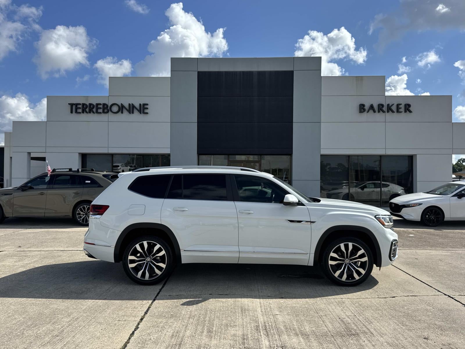 2021 Volkswagen Atlas 3.6L V6 SEL R-Line FWD *Ltd Avail*