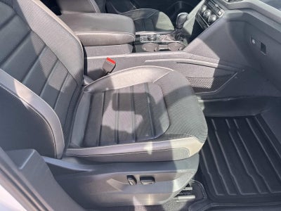 2022 Volkswagen Atlas 3.6L V6 SEL Premium R-Line 4MOTION