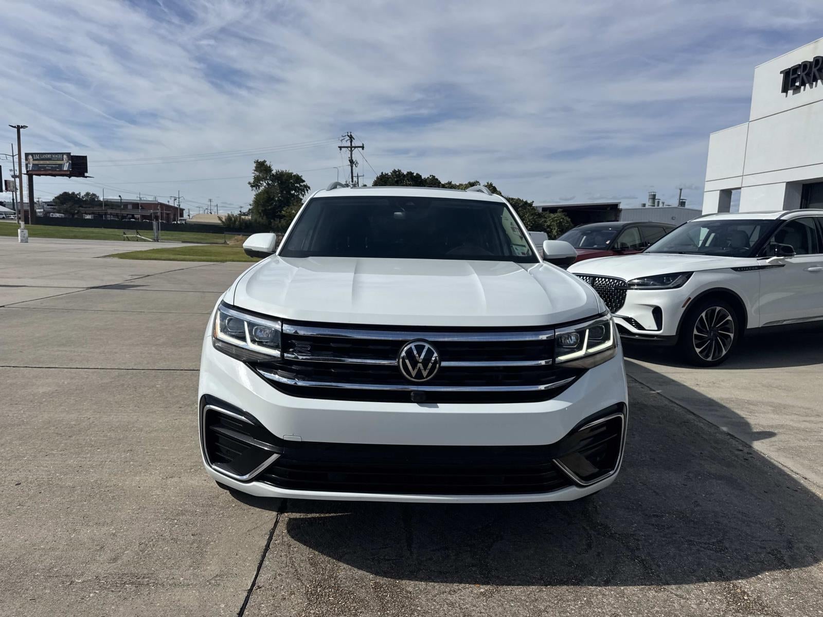 2022 Volkswagen Atlas 3.6L V6 SEL Premium R-Line 4MOTION