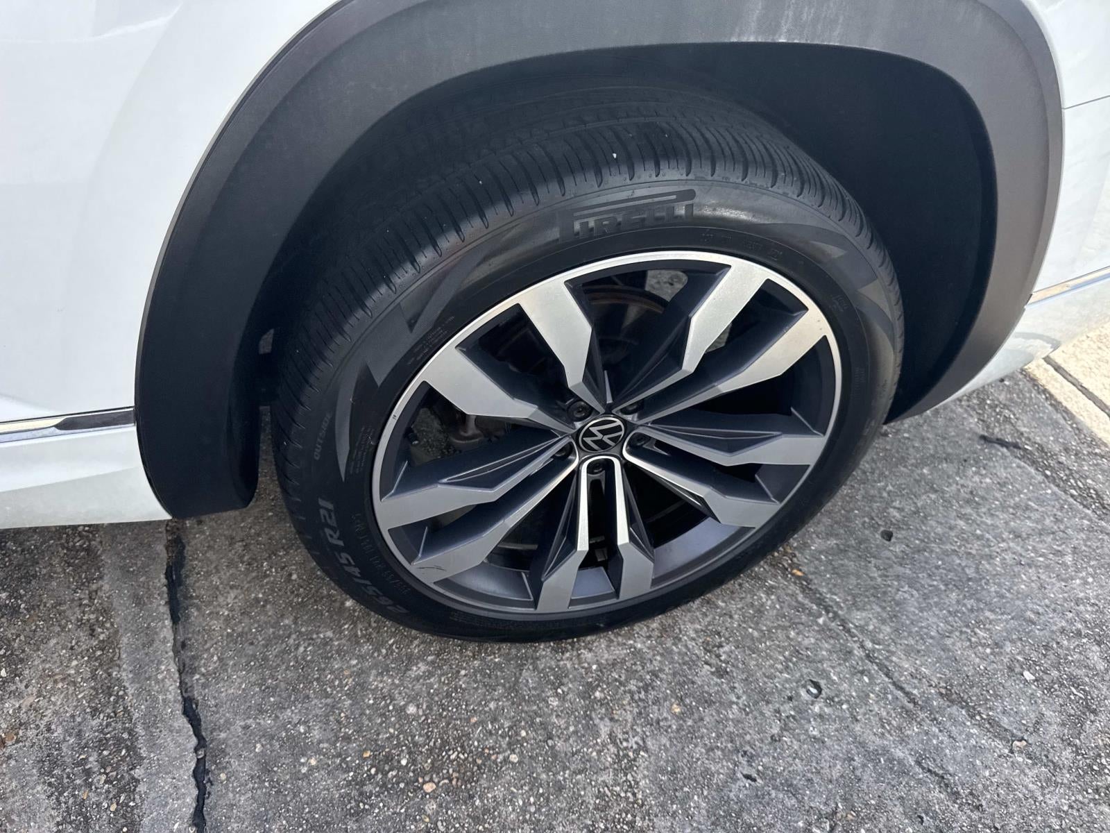 2022 Volkswagen Atlas 3.6L V6 SEL Premium R-Line 4MOTION