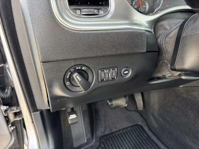 2014 Dodge Charger 4dr Sdn SE RWD